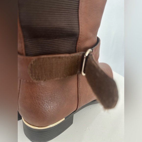 Call it Spring Sterna Velcro Closure High Ankle Block Boot (SH88) - Picture 11 of 14